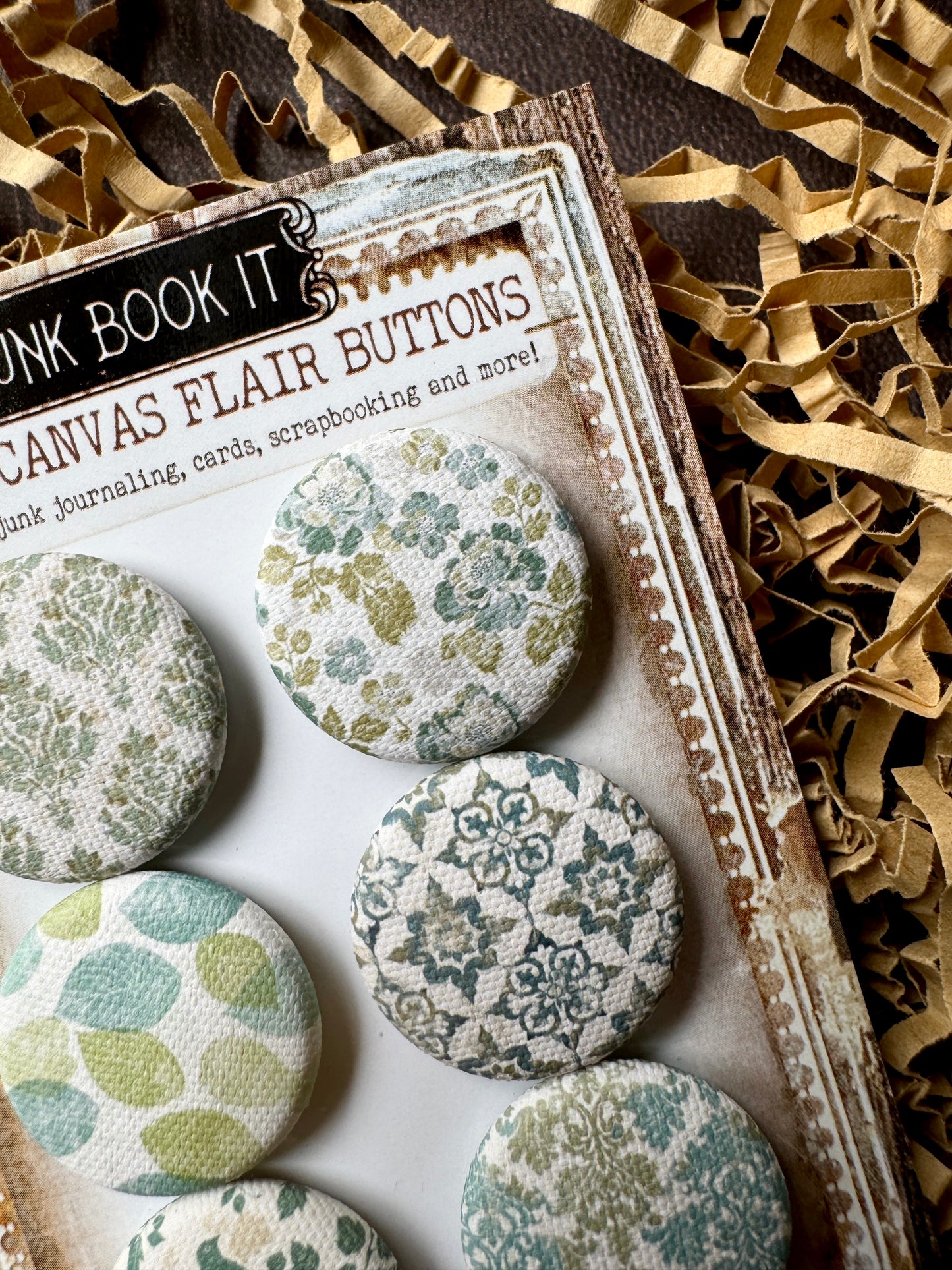 Vintage Shabby Moments Canvas Flair Buttons